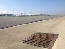 Oprava hlavní dráhy letiště